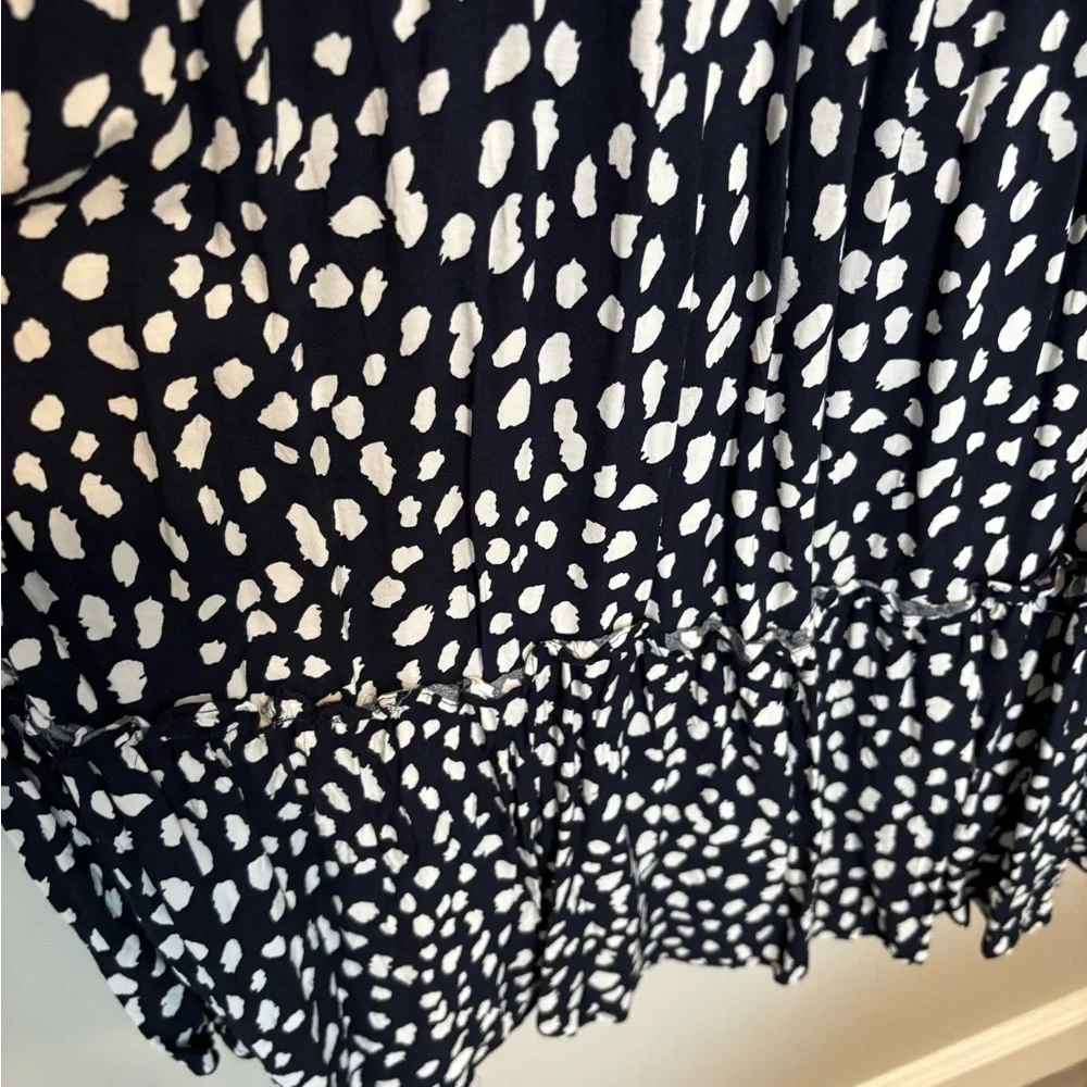 Navy blue and white smock dress with adjustable straps - Picture 6 of 11